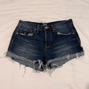 BDG Tomgirl denim shorts size 26